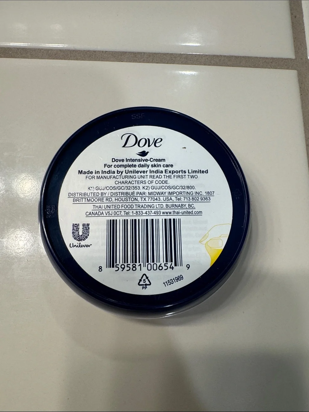 Dove Intensive-Cream Nourishing Body Moisturizer - White